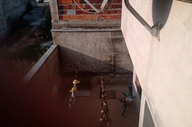 Sobrado &agrave; venda - JARDIM HORTENCIA