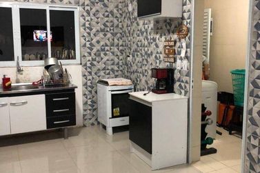 Casa &agrave; venda - 77m&sup2; - Vit&oacute;ria R&eacute;gia