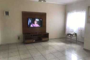 Casa &agrave; venda - 300m&sup2; - JARDIM DO ALVIN&Oacute;POLIS