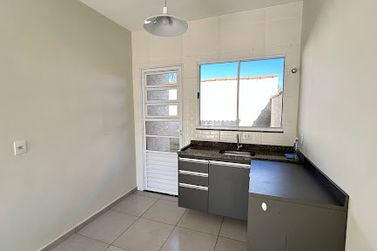 Casa para alugar - 50m&sup2; - Belvedere