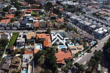 Casa &agrave; venda - 800m&sup2; - Vila Petr&oacute;polis