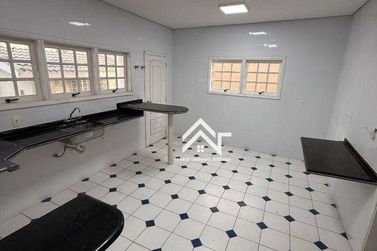 Casa para alugar - 453m&sup2; - Condominio Parque das Gar&ccedil;as II