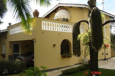 Casa &agrave; venda - 340m&sup2; - JD SANTO REIS