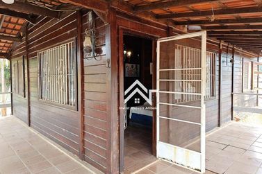 Ch&aacute;cara &agrave; venda - 800m&sup2; - Jardim Maracan&atilde;