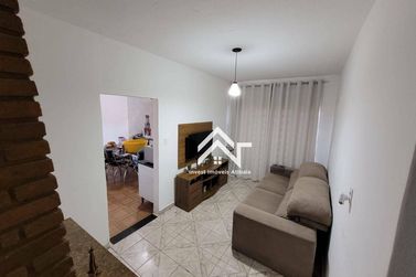 Ch&aacute;cara &agrave; venda - 891m&sup2; - Jardim Imperial