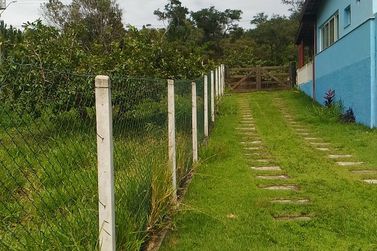 Ch&aacute;cara &agrave; venda - 187m&sup2; - LOTEAMENTO JARDIM SOLARES