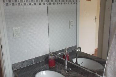 Casa &agrave; venda - 188m&sup2; - Jd Centen&aacute;rio