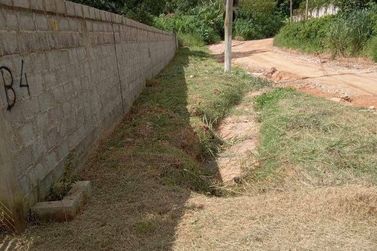 Terreno &agrave; venda - 500m&sup2; - Vit&oacute;ria R&eacute;gia