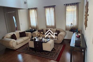 Casa &agrave; venda - 190m&sup2; - Jardim Jaragu&aacute;