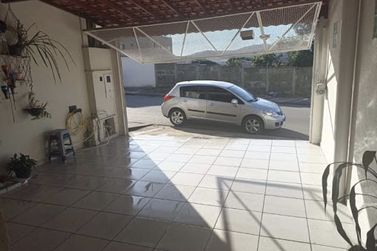 Casa &agrave; venda - 76m&sup2; - Jardim Colonial