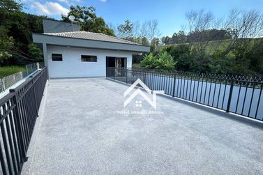 Casa &agrave; venda - 234m&sup2; - Loteamento Parque Residencial Serras de Atibaia II