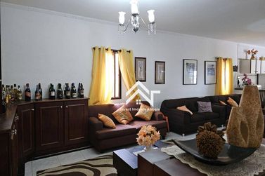 Ch&aacute;cara &agrave; venda - 1800m&sup2; - Vit&oacute;ria R&eacute;gia