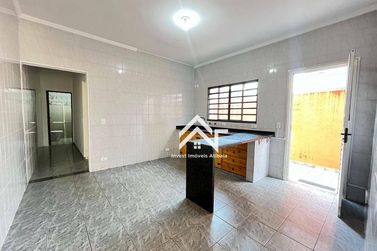 Casa &agrave; venda - 160m&sup2; - Jardim dos Pinheiros