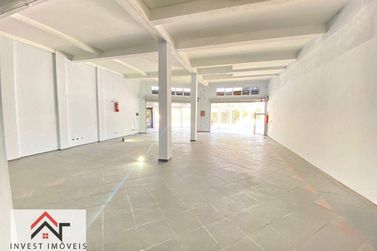 Sal&atilde;o Comercial para alugar - 450m&sup2; - Cidade Sat&eacute;lite