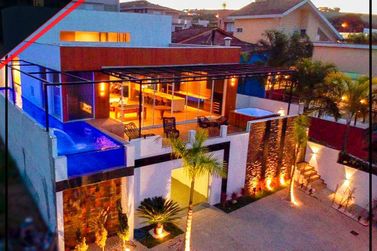 Casa &agrave; venda - 700m&sup2; - Condom&iacute;nio Shambala II