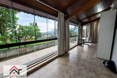 Casa &agrave; venda - 321m&sup2; - Jardim Jaragu&aacute;