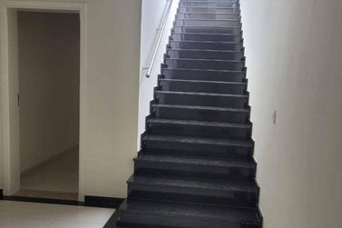 Sobrado para alugar - 700m&sup2; - Lagos de Santa Helena