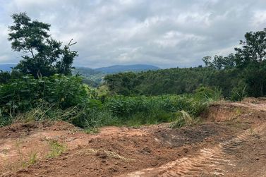 Terreno &agrave; venda - 3000m&sup2; - JUNDIAZINHO