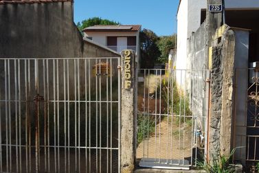 Casa &agrave; venda - ALVIN&Oacute;POLIS