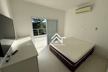 Casa &agrave; venda - 300m&sup2; - Condominio Porto Atibaia