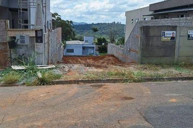 Terreno &agrave; venda - 400m&sup2; - Jardim dos Pinheiros