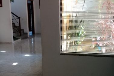 Casa &agrave; venda - 360m&sup2; - Loanda
