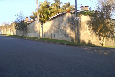 Casa &agrave; venda - 395m&sup2; - Jardim Itaperi
