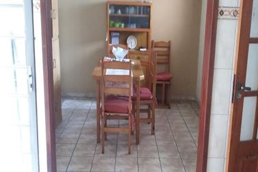 Casa &agrave; venda - 220m&sup2; - Vila dos Netos