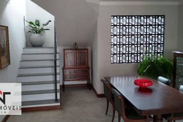 Casa &agrave; venda - 260m&sup2; - Vila Petr&oacute;polis