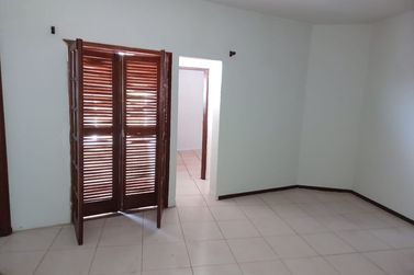 Casa para alugar - JARDIM BRASIL