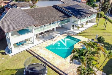 Casa &agrave; venda - 1100m&sup2; - Condominio Est&acirc;ncia Parque de Atibaia
