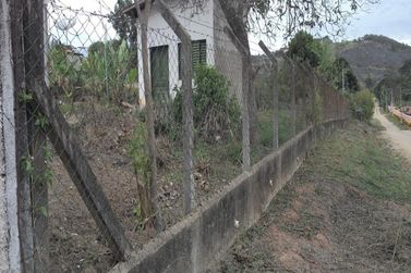 Terreno &agrave; venda - 895m&sup2; - Vit&oacute;ria R&eacute;gia