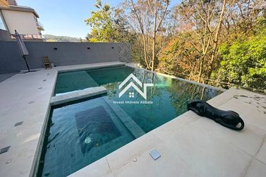 Casa para alugar - 228m&sup2; - Rio Abaixo