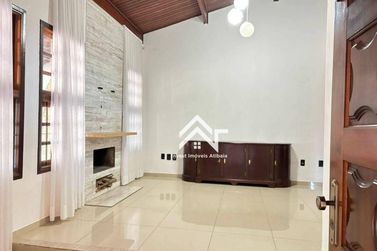 Casa para alugar - 212m&sup2; - Jardim do Lago