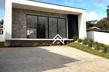 Casa &agrave; venda - 240m&sup2; - Retiro Recanto Tranquilo