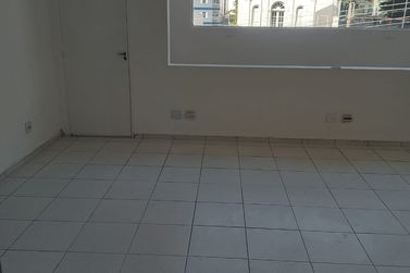 Sala Comercial para alugar - 75m&sup2; - CENTRO