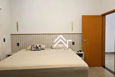Casa &agrave; venda - 280m&sup2; - Condom&iacute;nio Shambala II