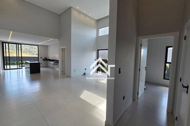 Casa &agrave; venda - 180m&sup2; - Condom&iacute;nio Portal Lamis