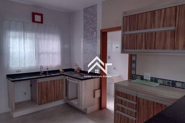 Casa &agrave; venda - 145m&sup2; - Condom&iacute;nio Terras de Atibaia I