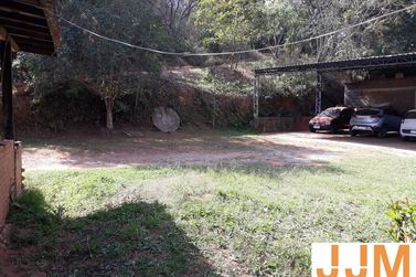 Ch&aacute;cara &agrave; venda - 374m&sup2; - port&atilde;o