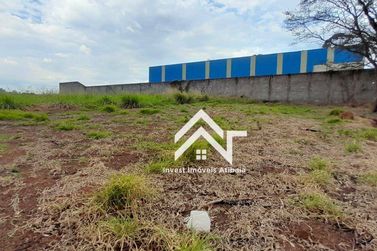 Terreno &agrave; venda - 828m&sup2; - Belvedere