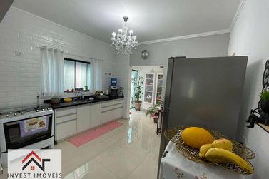 Casa &agrave; venda - 200m&sup2; - Condom&iacute;nio Residencial Pedra Grande