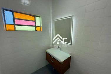 Casa para alugar - 252m&sup2; - Alvin&oacute;polis