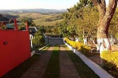 Ch&aacute;cara &agrave; venda - VIT&Oacute;RIA R&Eacute;GIA