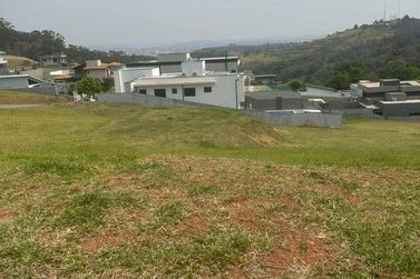 Terreno &agrave; venda - 603m&sup2; - Condominio Quintas da Boa Vista