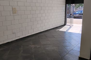 Sal&atilde;o Comercial para alugar - 64m&sup2; - Alvin&oacute;polis
