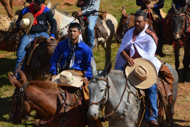 Cavalgada reúne amantes da cultura caipira neste domingo, em Bady Bassitt