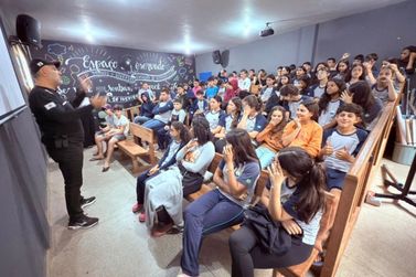 PCMG realiza palestra sobre racismo e bullying em escolas de Lagoa Dourada