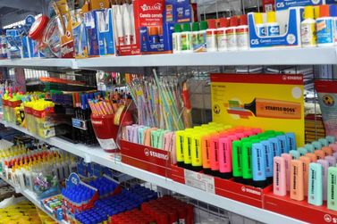 Procon de Barbacena orienta pais sobre compra de materiais escolares