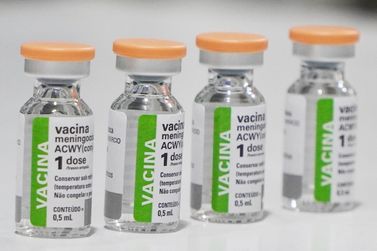 Sa&uacute;de amplia temporariamente oferta da vacina Meningoc&oacute;cica ACWY